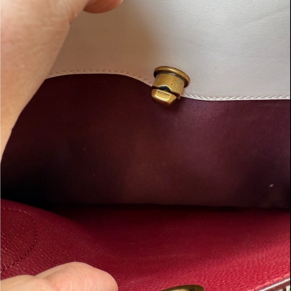 EUC Coach Lora Carryall 89576 – Chalk Signature Coated Canvas – Gold Hardware - Picture 10 of 10